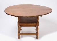 Hutch Table