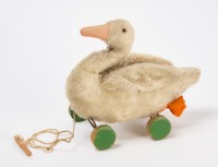 Steiff White Swan Pull Toy