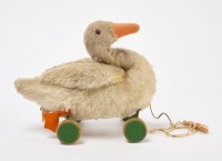 Steiff White Swan Pull Toy - 2
