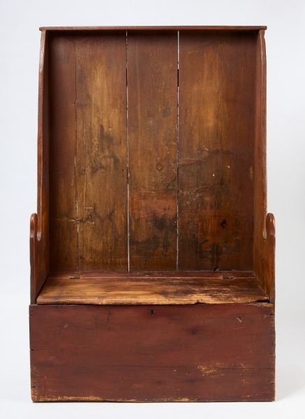 Settle Bench