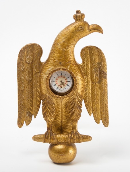 Eagle Giltwood Watch Hutch
