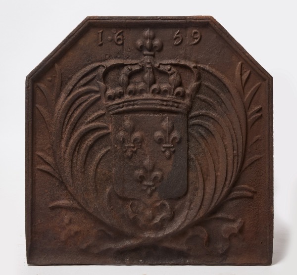 Fire Back with Crest - 1669