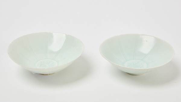 Pair of Small Chinese Porcelain Bowls with Lotus Flower Design