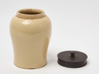 Two Flakes Tobacco Jar - 3