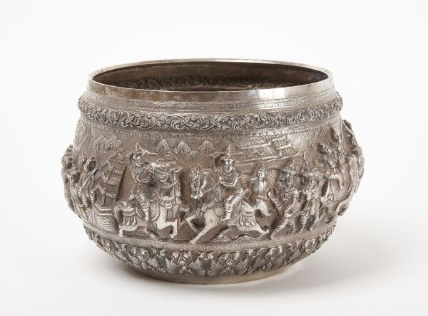 Burmese Repouss&eacute; Thabeik Silver Bowl