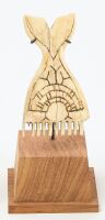 Early Whale Tail Comb