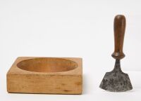 Shaker Dough Scraper, Chopper, and Chopping Bowl - 3