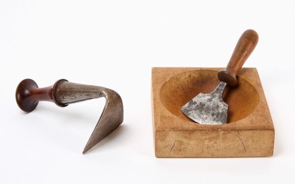 Shaker Dough Scraper, Chopper, and Chopping Bowl