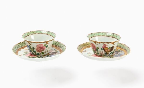 Set of Chinese Export Tea Cups with Saucers