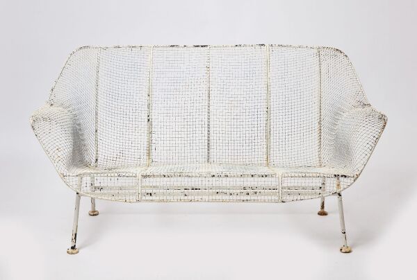Outdoor Sculptura Settee