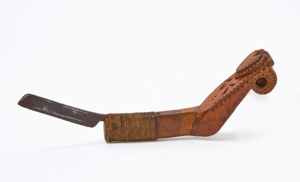 Mi'kmaq Crooked Knife with Heart